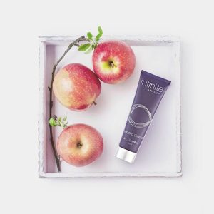 هیدراتینگ کلینزر اینفینیت (کرم پاک کننده و مرطوب کننده پوست) | infinite hydrating cleanser